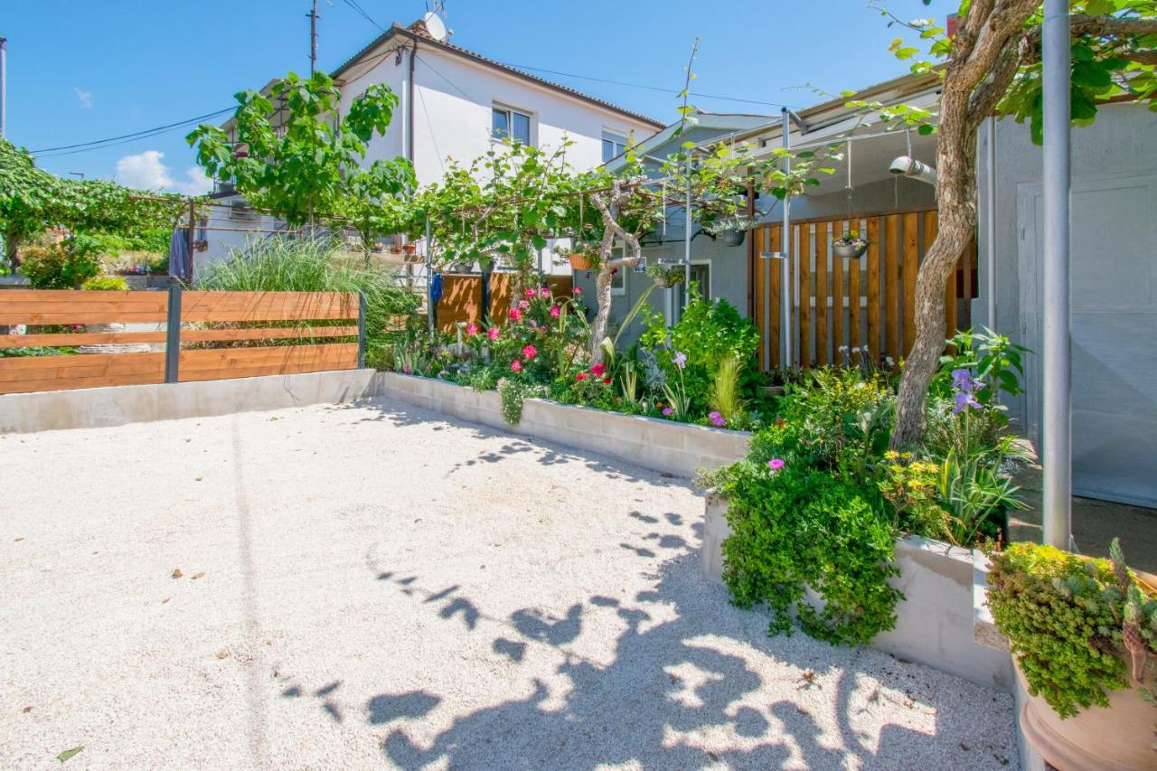 Apartman Enjoy Rovinj Exteriör bild